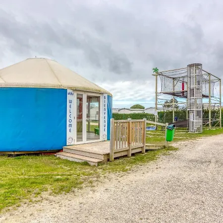 בית נופש Cosy Mobile In With Swimming Pool *